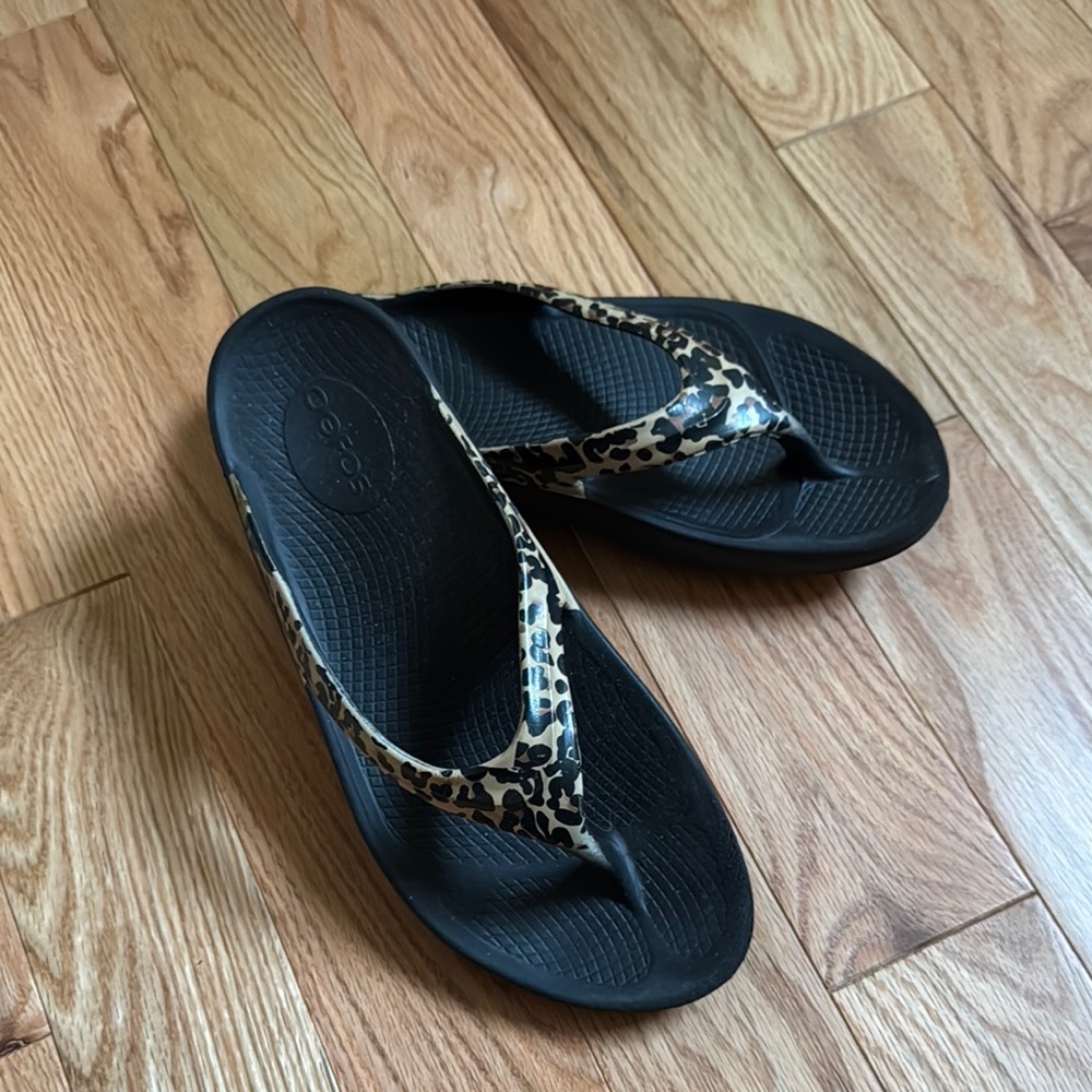 Oofos Limited Edition Leopard Print Flip Flops